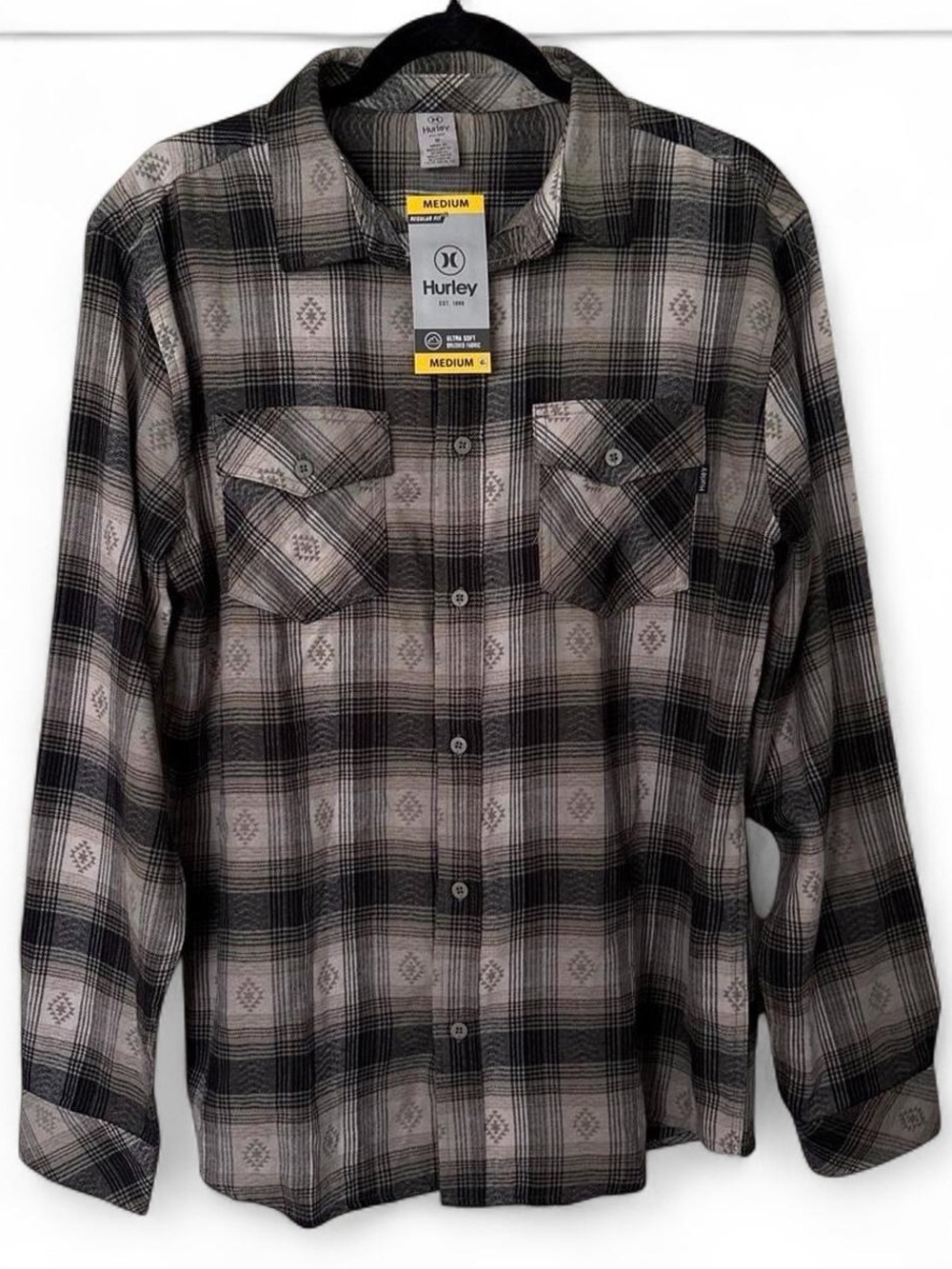 Hurley “Iguana” black and beige plaid button-up shirt aztec pattern Mens M NWT